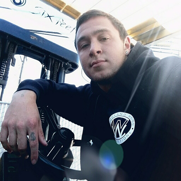 Meet your Posher, Michael - Picture 4 of 4